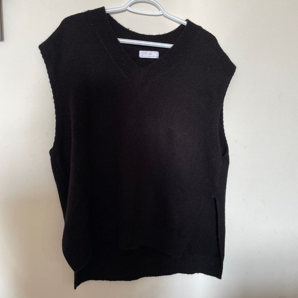 OAK + FORT Sweaters - Oak + Fort Black Sweater Vest (OS)